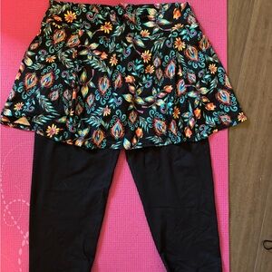 Floral Skirted Capris